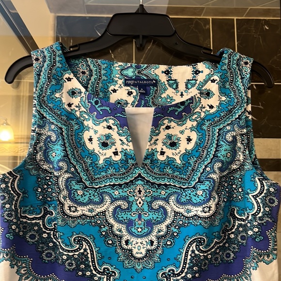 Talbots top, size 4, NWOT, never worn. - Picture 2 of 8